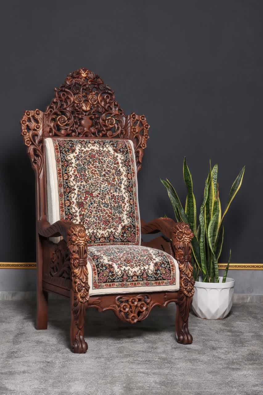 مبل گلی گلدونی